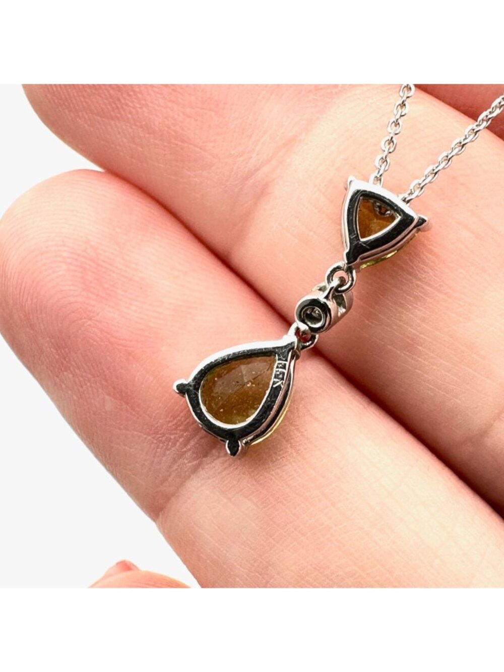 Womens Necklace 14K Yellow Gold Green Peridot Diamond Pendant - Picture 3 of 4